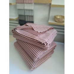 Çizgili Bukle Koltuk Örtüsü -GÜLKURUSU