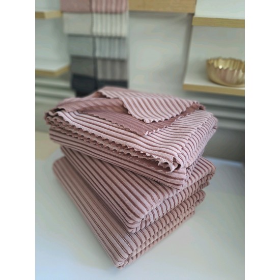 Çizgili Bukle Koltuk Örtüsü -GÜLKURUSU