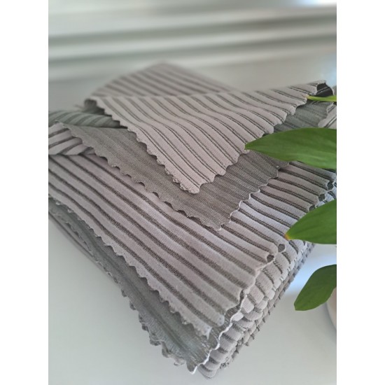 Çizgili Bukle Koltuk Örtüsü - Gri